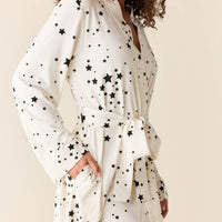 Meadow Cloud Jersey Classic Short Robe in White Stars