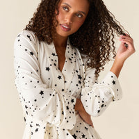 Meadow Cloud Jersey Classic Short Robe in White Stars