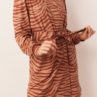 Quinn Cloud Jersey Banded Short Robe in Bengal