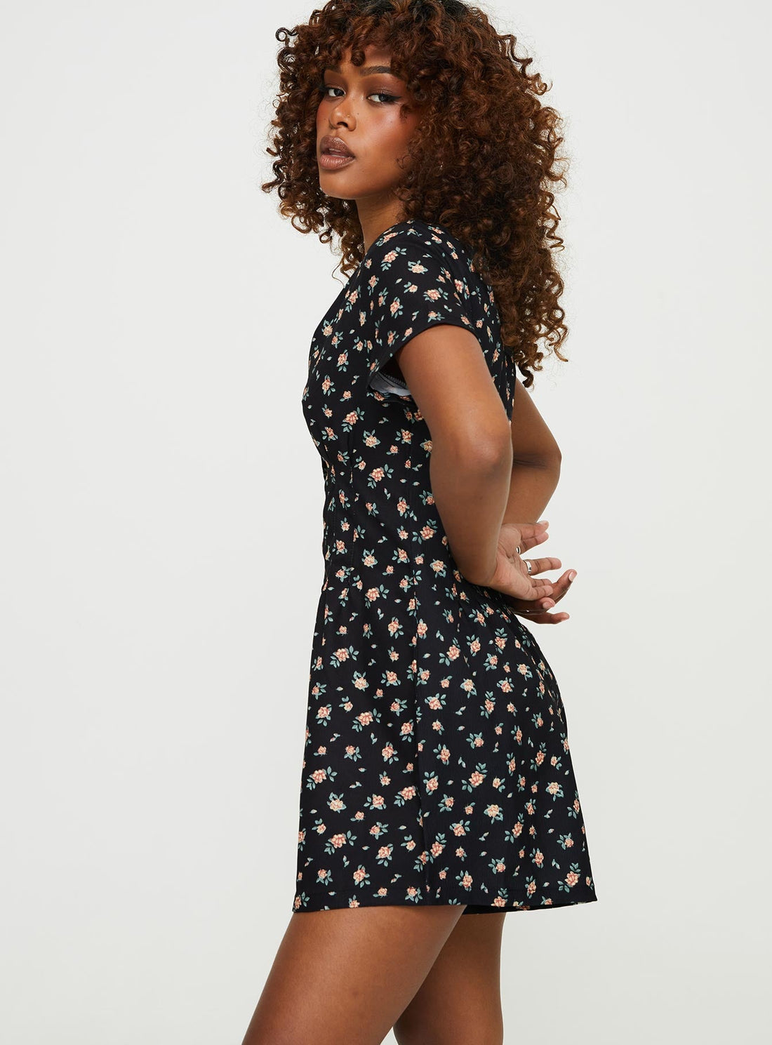 Kezai Romper Black Floral