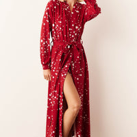 Skyler Cloud Jersey Banded Long Robe in Red Stars