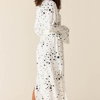 Kaia Cloud Jersey Kimono Robe in White Stars