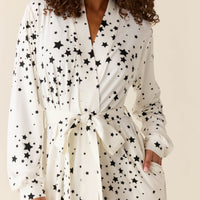 Skyler Cloud Jersey Banded Long Robe in White Stars